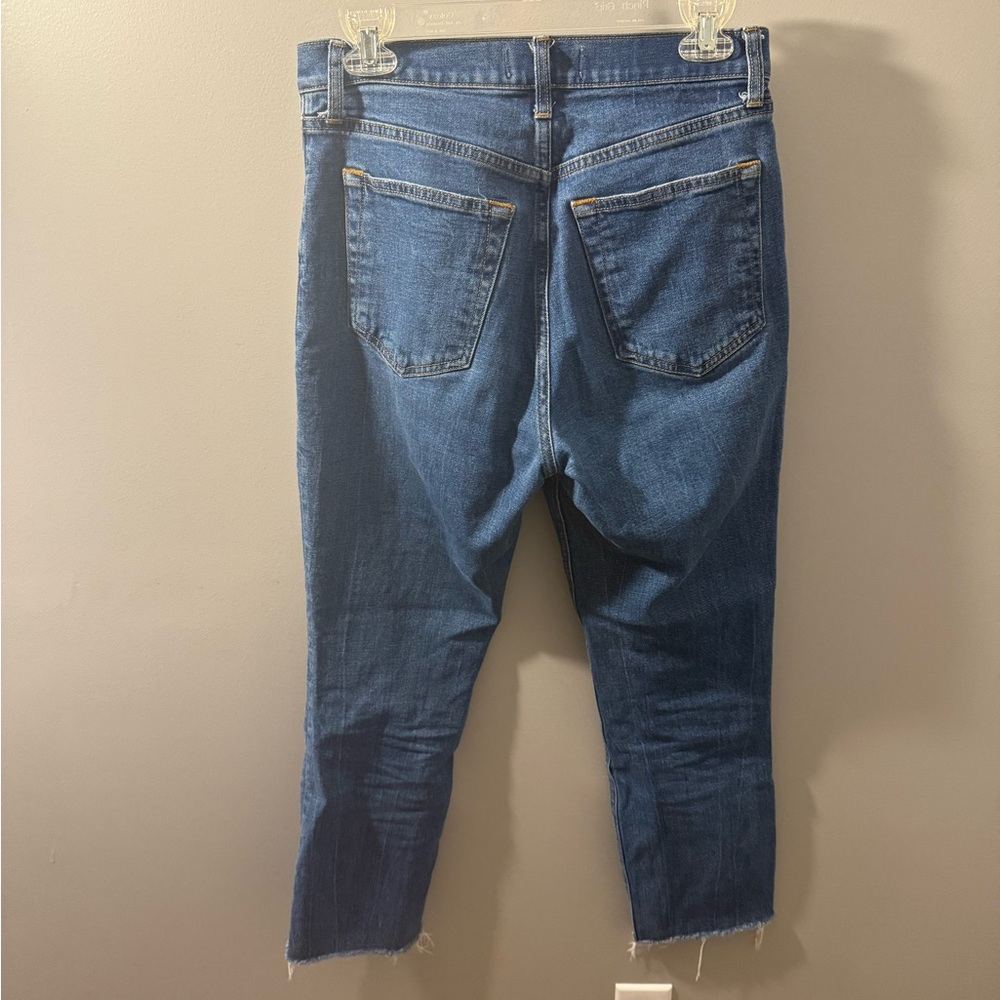 Abercrombie & Fitch 90m’s Slim Straight Ultra High Rise Raw Hem Jeans - Picture 3 of 4